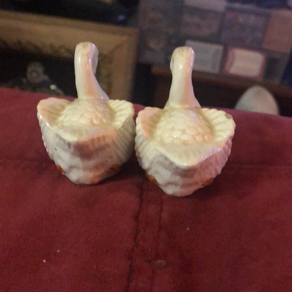 Vintage Animated Swan Salt and Pepper Shakers JAPAN - Picture 3 of 4